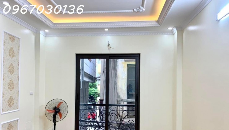 Bán nhà THANH NHÀN – HAI BÀ TRƯNG 33m x 5T MT3.75m Giá 5.05 tỷ. LH: 0967030136